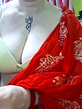 Snapshot of Raja_Ranii chatting on 06.25.26 Raja Ranii online show from 06.25.26
