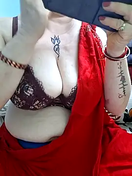 Snapshot of Raja_Ranii chatting on 06.26.26 Raja Ranii online show from 06.26.26