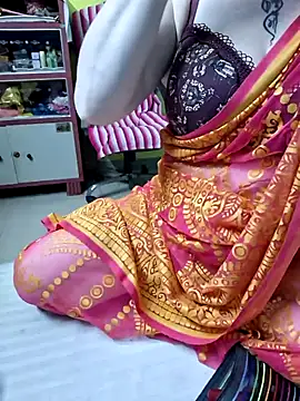 Snapshot of Raja_Ranii chatting on 07.12.26 Raja Ranii online show from 07.12.26