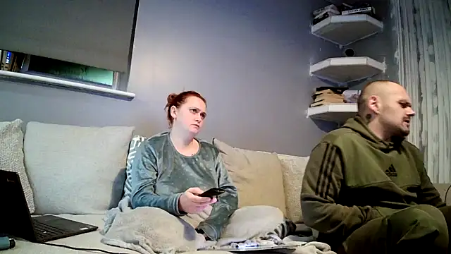 Snapshot of DynamicDuo_oxo chatting on 01.06.25 DynamicDuo oxo online show from 01.06.25