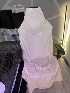 Snapshot of krysstal003 chatting on 01.12.25 krysstal003 online show from 01.12.25