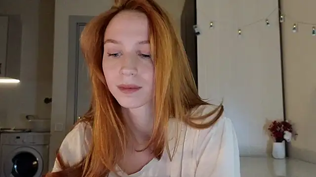 Snapshot of Mary_Av chatting on 10.22.25 Mary Av online show from 10.22.25