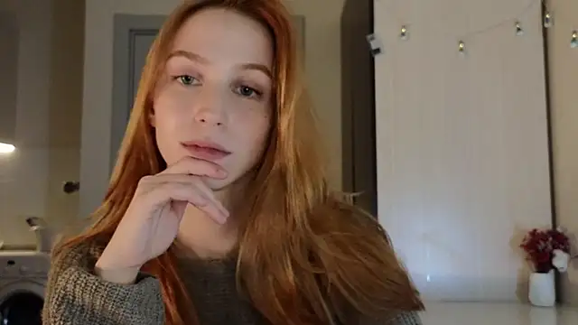 Snapshot of Mary_Av chatting on 10.23.25 Mary Av online show from 10.23.25
