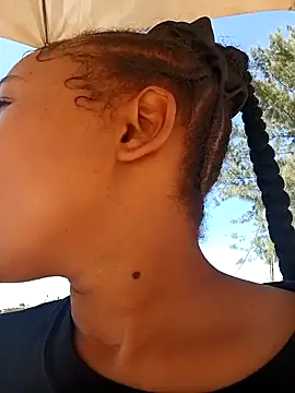 Snapshot of CocoSexyBabe chatting on 01.26.25 CocoSexyBabe online show from 01.26.25