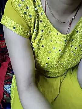 Snapshot of kaveerpooja947 chatting on 01.12.26 kaveerpooja947 online show from 01.12.26