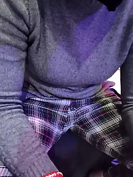 Snapshot of kaveerpooja947 chatting on 02.01.26 kaveerpooja947 online show from 02.01.26