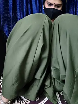 Snapshot of kaveerpooja947 chatting on 02.06.26 kaveerpooja947 online show from 02.06.26