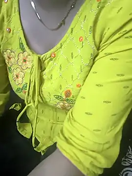 Snapshot of kaveerpooja947 chatting on 02.09.26 kaveerpooja947 online show from 02.09.26