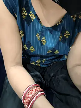 kaveerpooja947 online show from 04.16.26