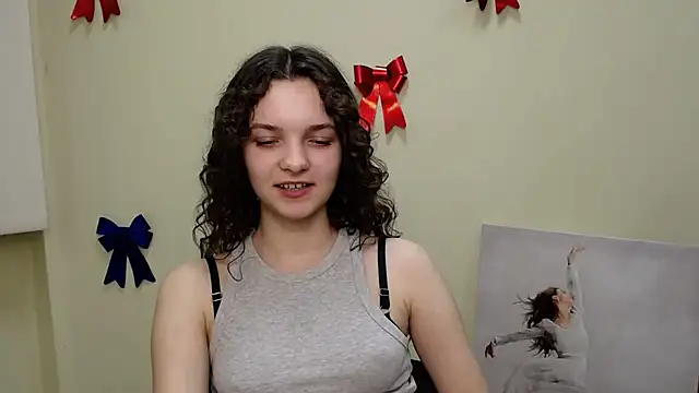  SusieSu  online show from 02.15.25