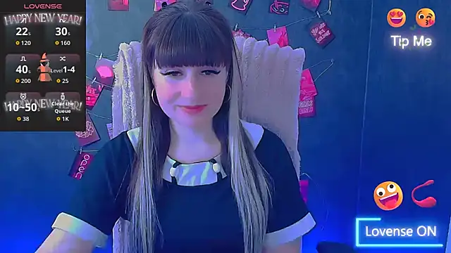 Snapshot of Violla_My chatting on 05.06.26 Violla My online show from 05.06.26
