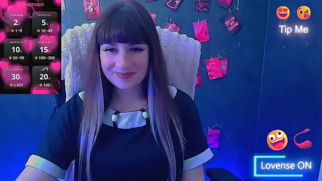 Snapshot of Violla_My chatting on 05.19.26 Violla My online show from 05.19.26