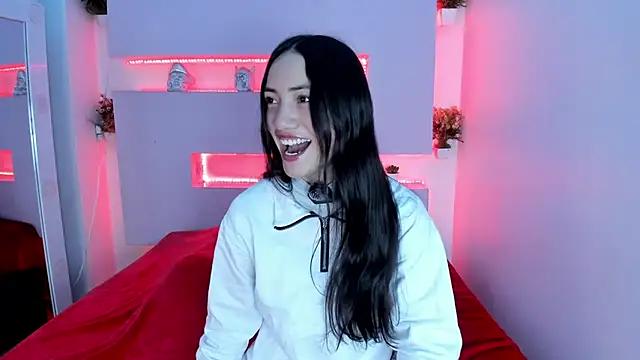 Snapshot of Scarlett__Fox__ chatting on 10.11.25 Scarlett Fox online show from 10.11.25