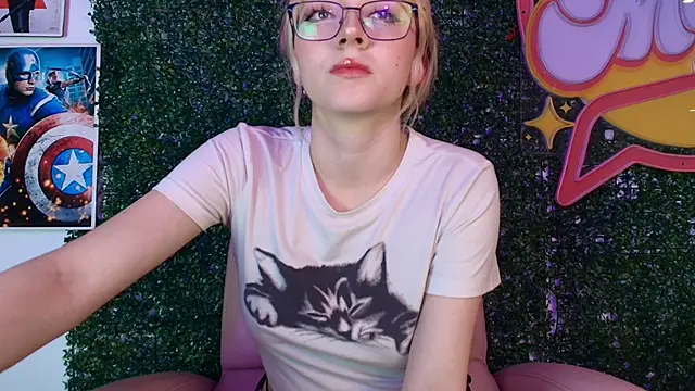 Cloe five online show from 12.15.25