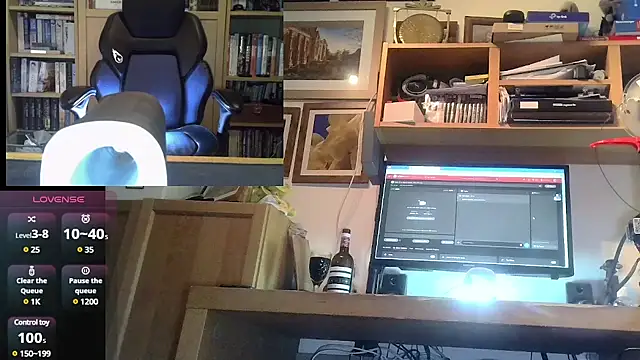 Snapshot of nataliecdlive chatting on 01.10.25 nataliecdlive online show from 01.10.25