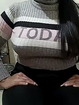 Anamika Kapoor online show from 01.16.25