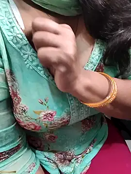 Anamika Kapoor online show from 10.28.25