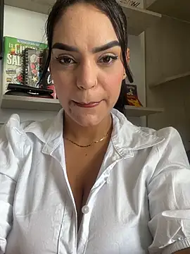 Sara-77 online show from 11.22.25