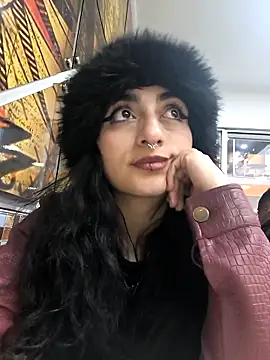 Lila Desiree online show from 11.28.25