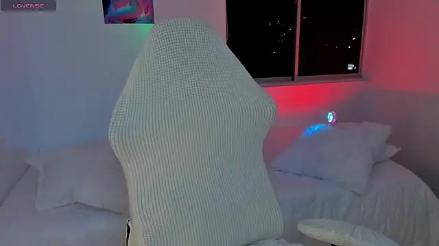 Snapshot of Eileenford_ chatting on 12.18.24 Eileenford  online show from 12.18.24