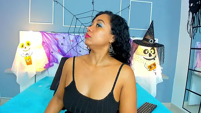 Kamila-Kane online show from 10.25.25