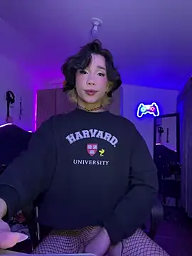 Snapshot of sue___0 chatting on 03.18.25 sue   0 online show from 03.18.25