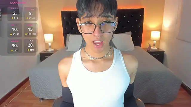 Snapshot of Dark_hairy_ chatting on 01.28.25 Dark hairy  online show from 01.28.25