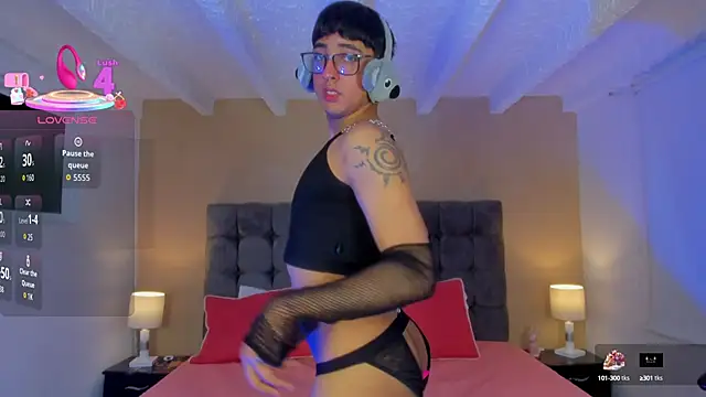 Snapshot of Dark_hairy_ chatting on 10.12.25 Dark hairy  online show from 10.12.25