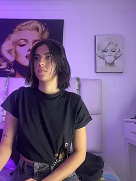 Snapshot of Antonella_Fontanna chatting on 03.22.25 Antonella Fontanna online show from 03.22.25