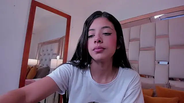 Snapshot of coraltaylor chatting on 12.05.24 coraltaylor online show from 12.05.24