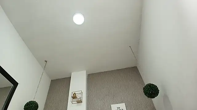 zhamira 21 online show from 01.17.25