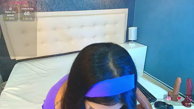 zhamira 21 online show from 11.18.25