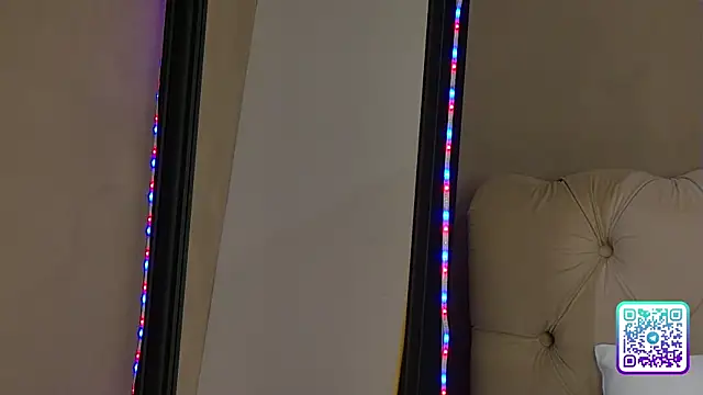 KateReevah online show from 03.17.25