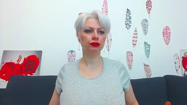 ForeverBarbie  online show from 11.16.25