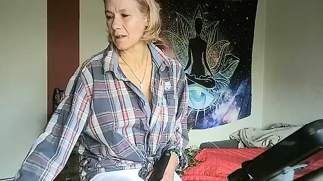 Snapshot of yola181 chatting on 01.18.25 yola181 online show from 01.18.25