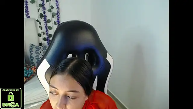 Snapshot of NathaliaSweet_11 chatting on 04.22.26 NathaliaSweet 11 online show from 04.22.26