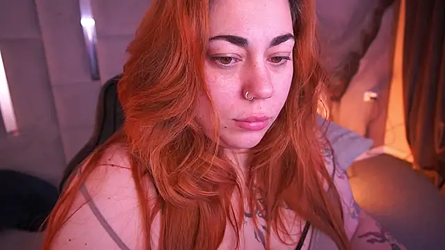 Kittywakee online show from 12.15.25