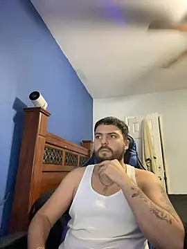 Snapshot of MasterKvn chatting on 01.12.25 MasterKvn online show from 01.12.25