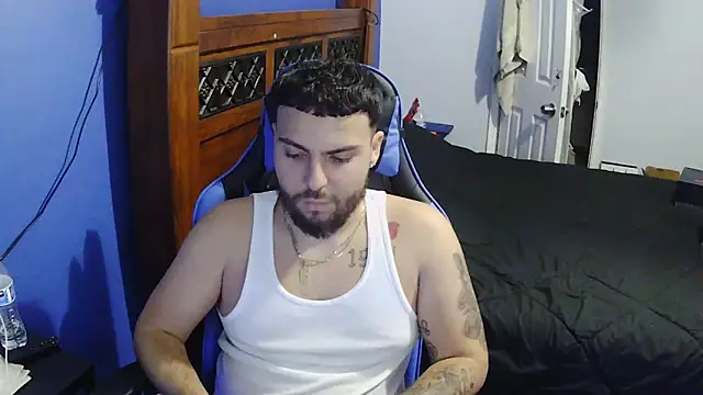 Snapshot of MasterKvn chatting on 01.26.25 MasterKvn online show from 01.26.25