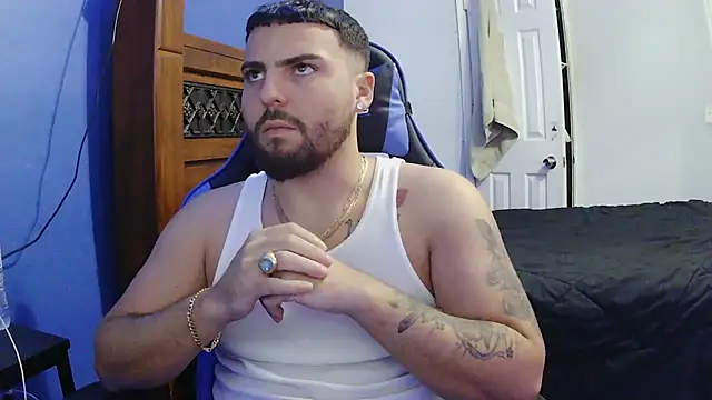 Snapshot of MasterKvn chatting on 02.02.25 MasterKvn online show from 02.02.25