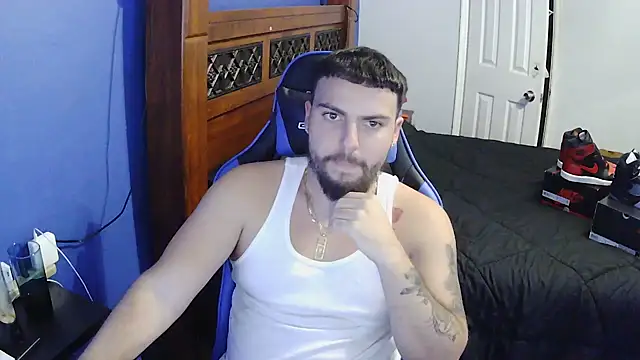 Snapshot of MasterKvn chatting on 02.13.25 MasterKvn online show from 02.13.25