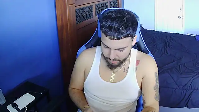 Snapshot of MasterKvn chatting on 03.14.25 MasterKvn online show from 03.14.25