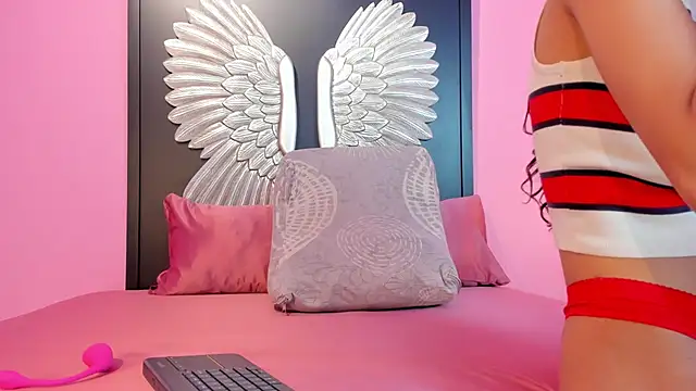 lupeebony online show from 01.31.26