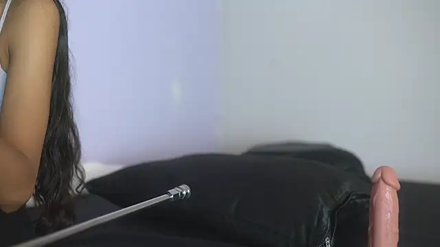 lupeebony online show from 03.11.26