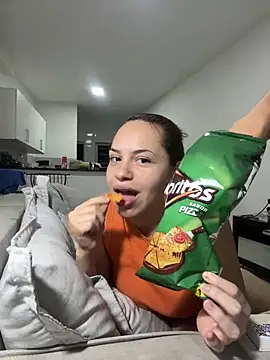 AgnesCampp online show from 03.09.25