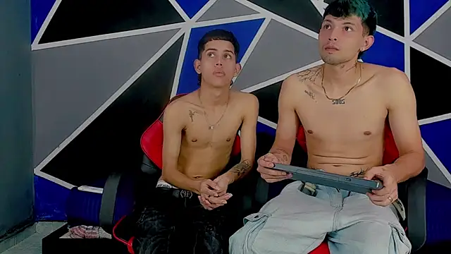 migueyalejo teens online show from 03.07.25