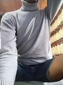 Snapshot of SexyNicoHotxx chatting on 12.15.24 SexyNicoHotxx online show from 12.15.24