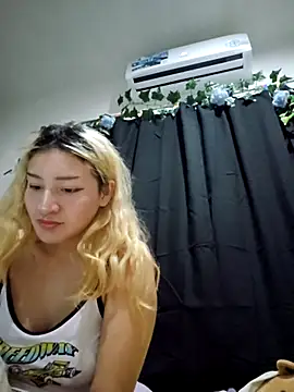 Snapshot of sadnessgyall chatting on 03.20.25 sadnessgyall online show from 03.20.25