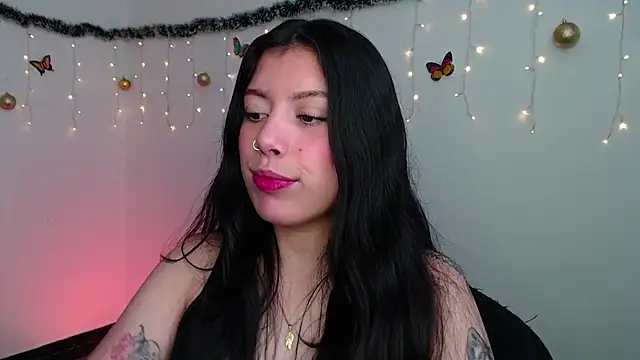 Snapshot of iam_emy chatting on 12.26.24 iam emy online show from 12.26.24