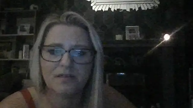 SweetXCandyX online show from 10.26.25